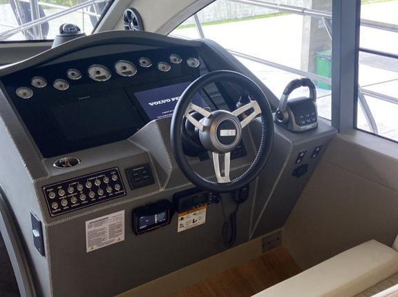 Triton Yacht 54 B gallery image 12