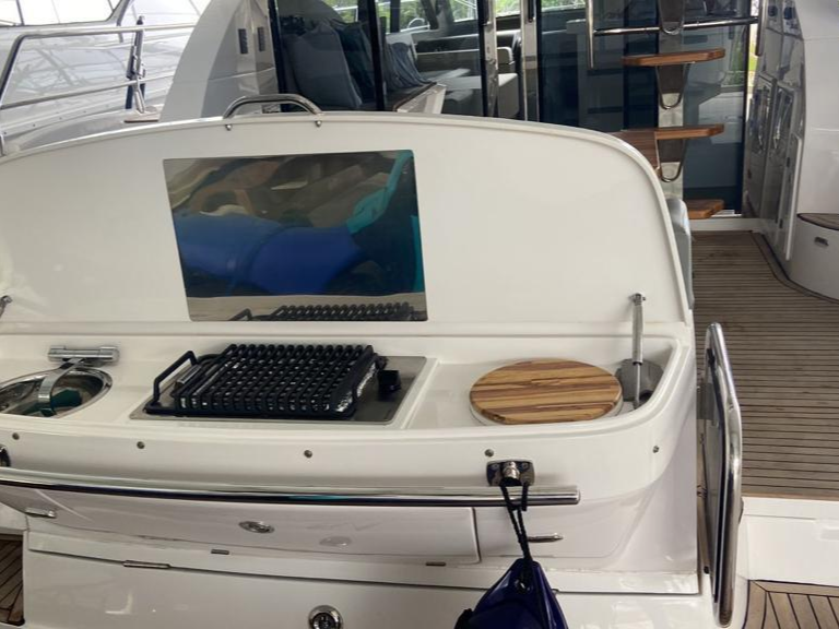 Triton Yacht 54 B gallery image 4