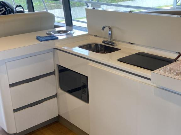 Triton Yacht 54 B gallery image 11