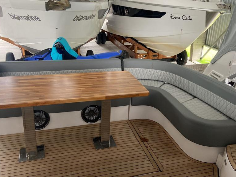 Triton Yacht 54 B gallery image 5