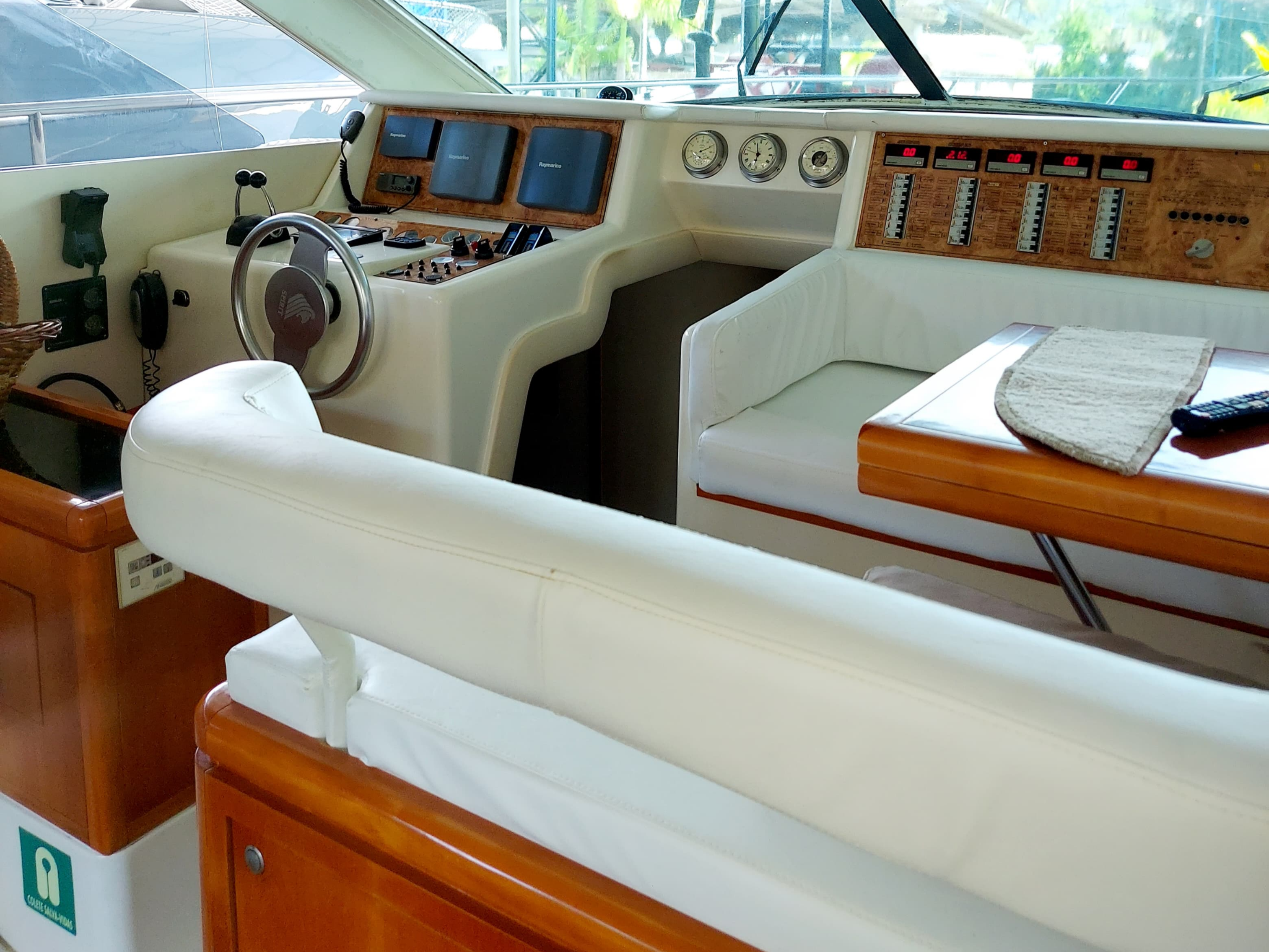 Spirit Ferretti 43 gallery image 7