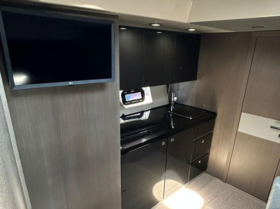 Sessa Marine C44 gallery image 8