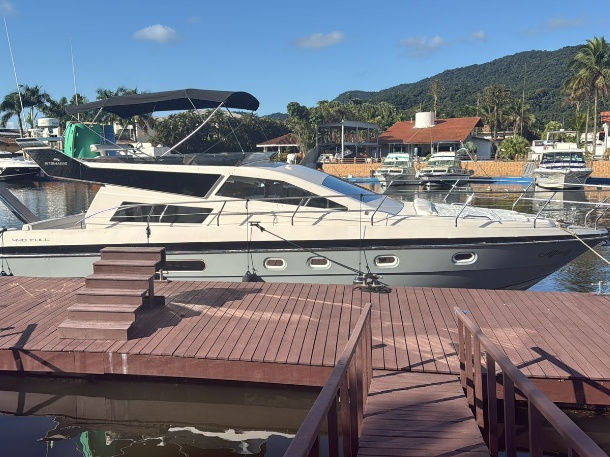 Intermarine 440 gallery image 3