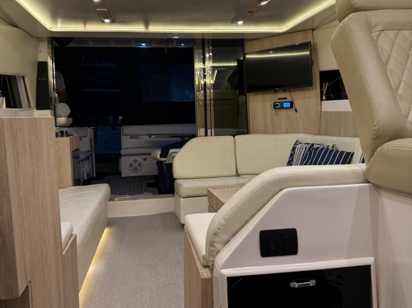 Intermarine 440 gallery image 5