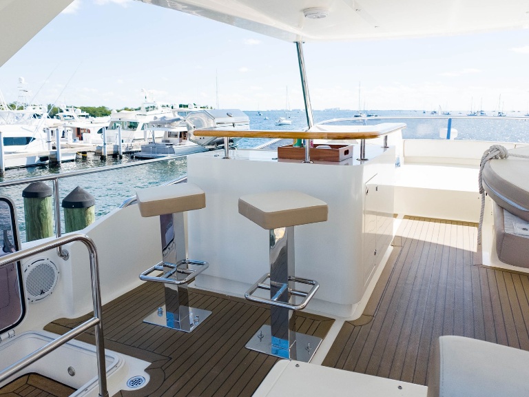 78' Numarine gallery image 2