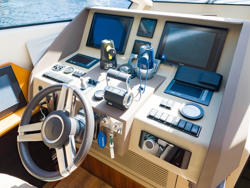 78' Numarine gallery image 6