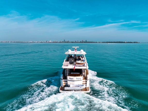 78' Numarine Flybridge 78