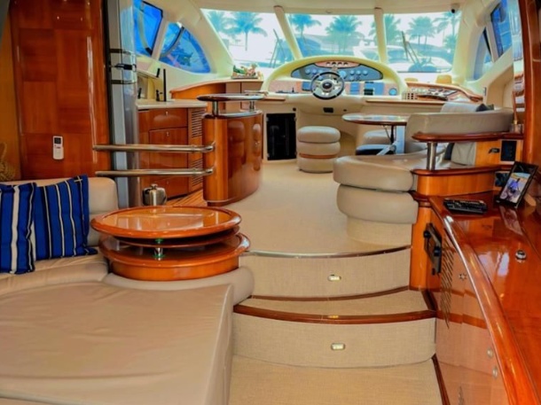 Intermarine 600 gallery image 3