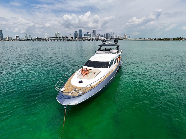 70' Azimut gallery image 6