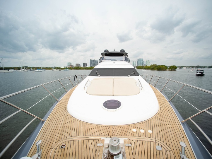 70' Azimut gallery image 7