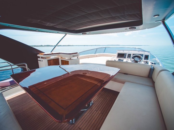 70' Azimut gallery image 9