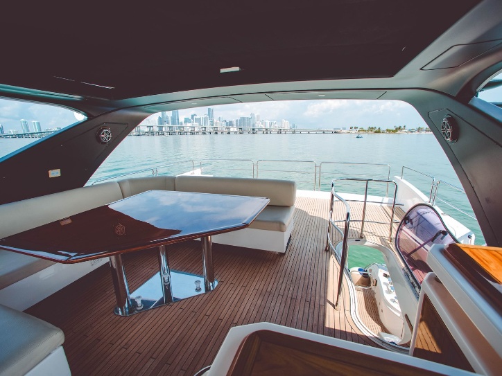 70' Azimut gallery image 11