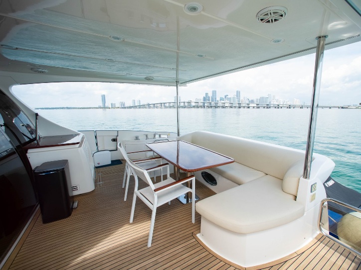 70' Azimut gallery image 16