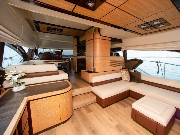 70' Azimut gallery image 17