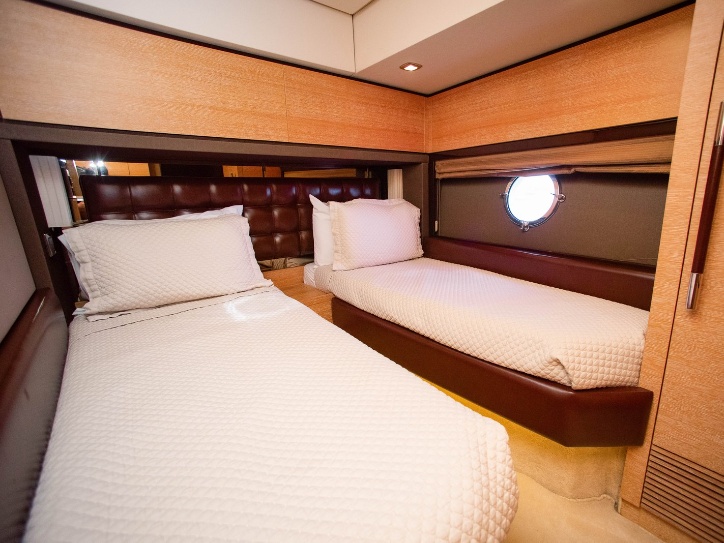 70' Azimut gallery image 21