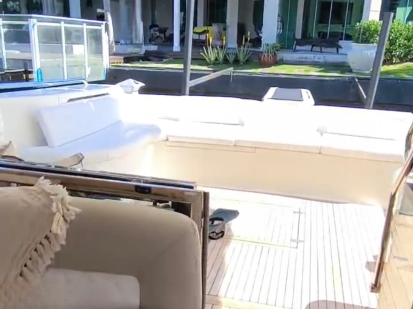 Ferretti 550 Fly gallery image 3