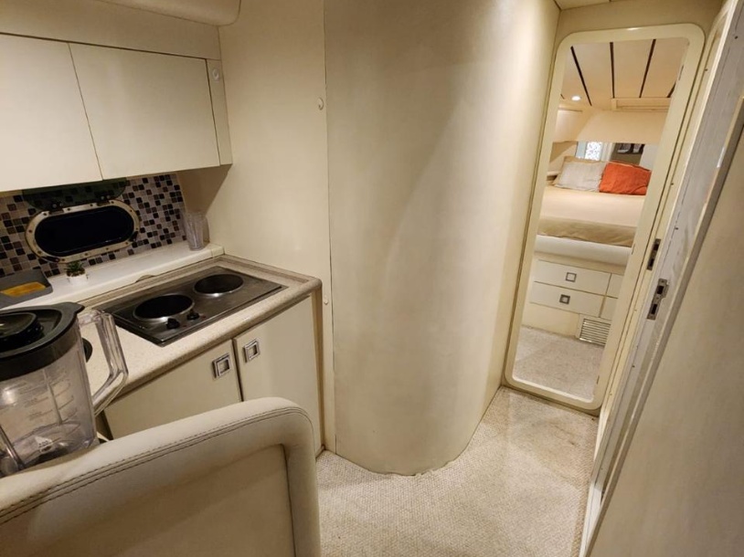 Ferretti 40 gallery image 4