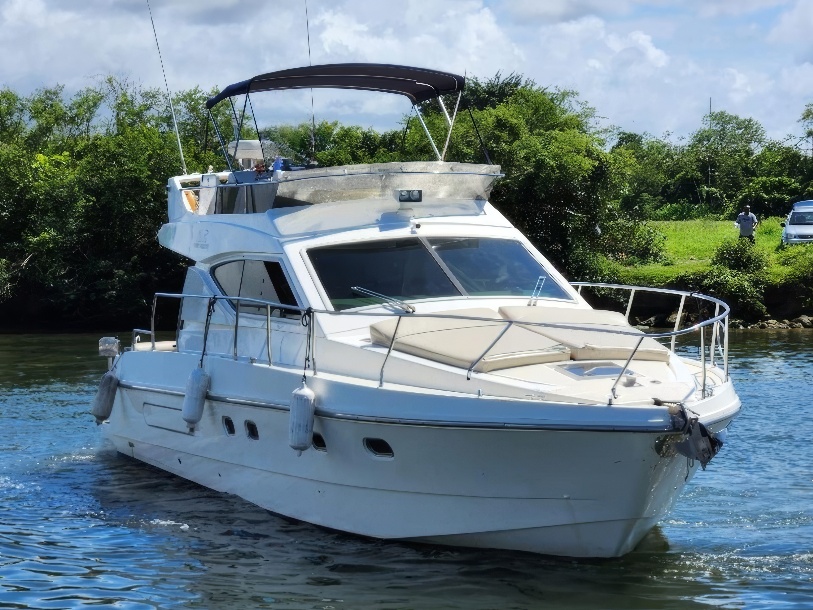 Ferretti 40