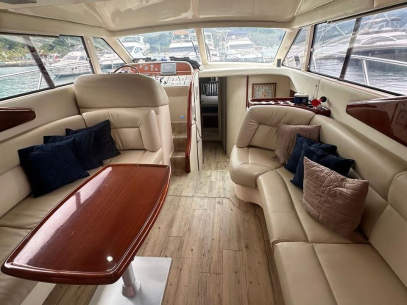 Runner 480 gallery image 11