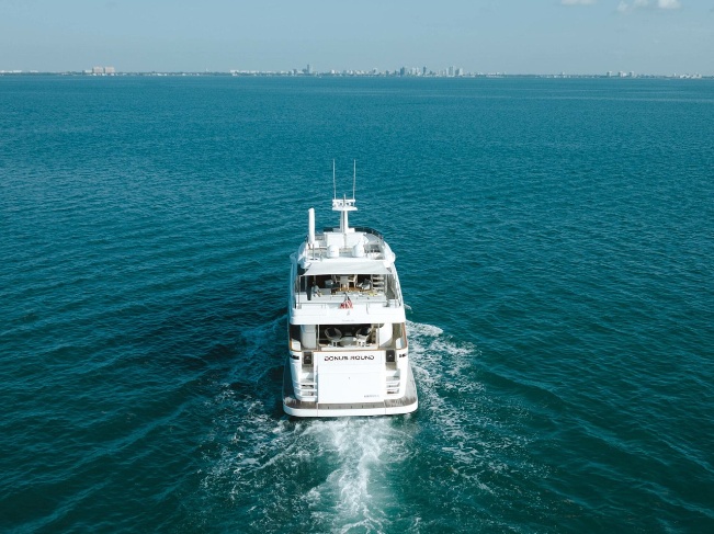 94' Ferretti gallery image 2