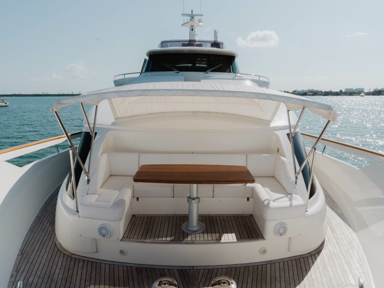 94' Ferretti gallery image 14