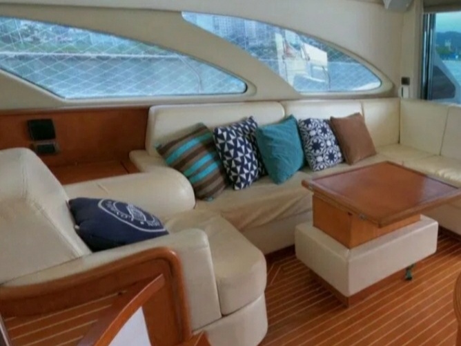 Azimut 560 Fly B gallery image 5