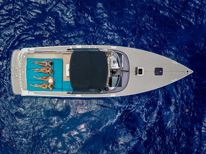 VanDutch Yacht 40 gallery image 5