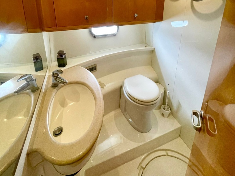 Ferretti 46 B gallery image 10