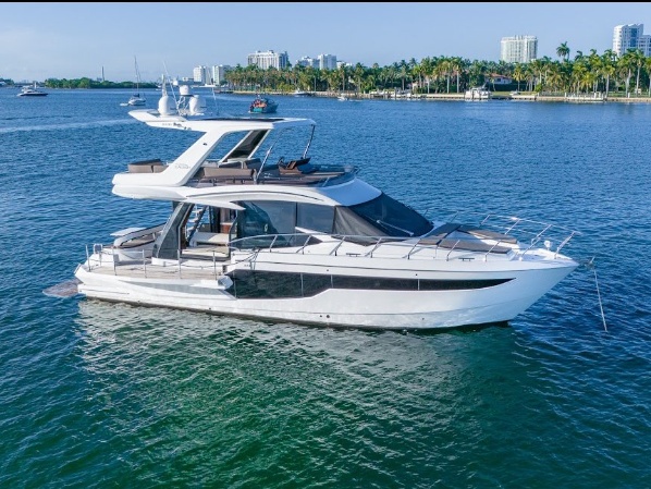 53' Galeon main view