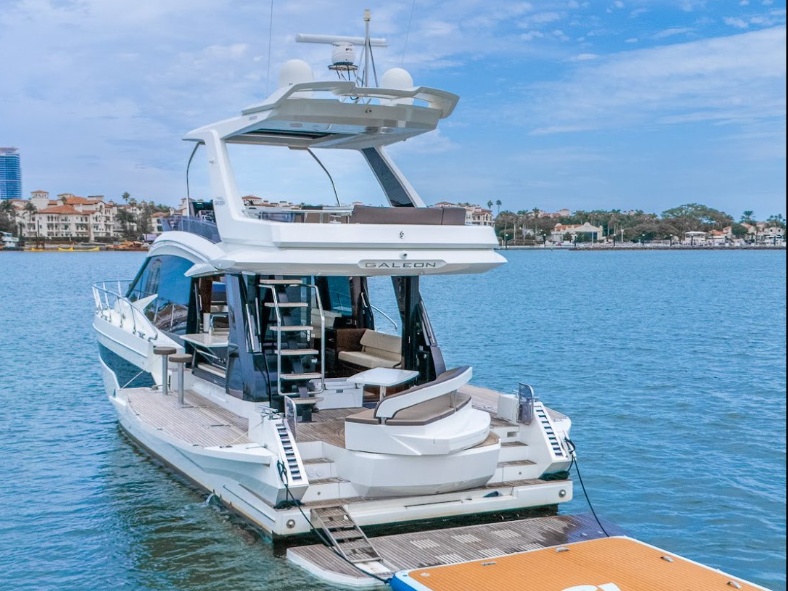 53' Galeon gallery image 2