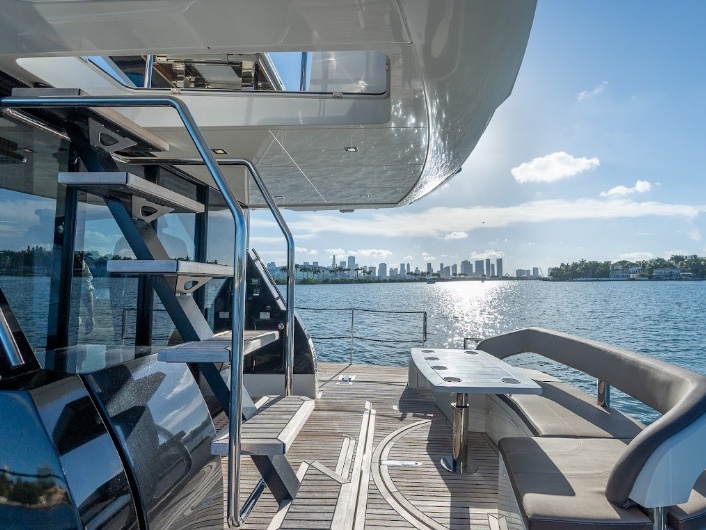 53' Galeon gallery image 6