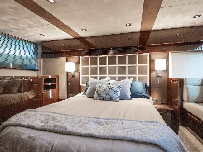 53' Galeon gallery image 12