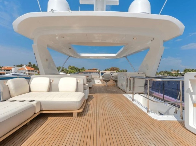 72' Azimut gallery image 6