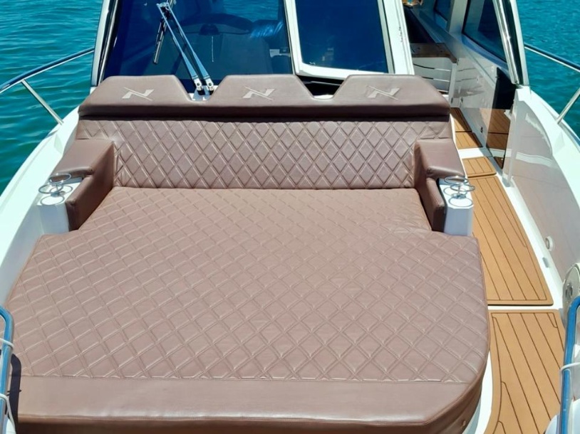 NX 370 gallery image 2