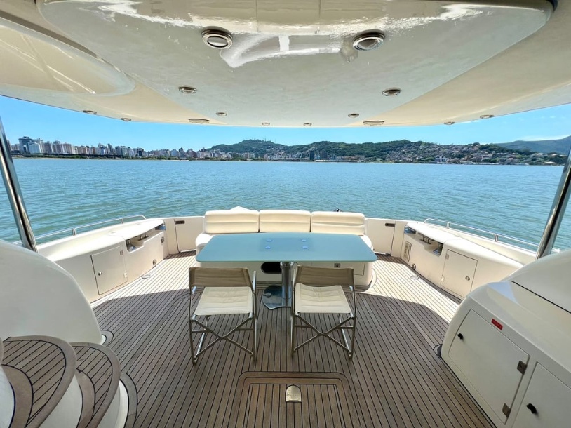 Sunseeker 740 gallery image 3