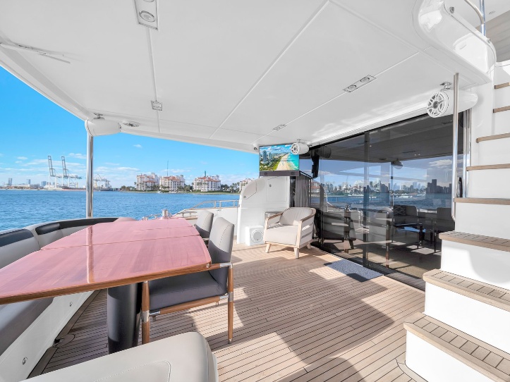 88' Princess gallery image 11