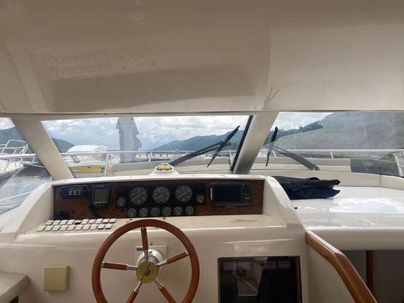 Intermarine Azimut 440 Full gallery image 17