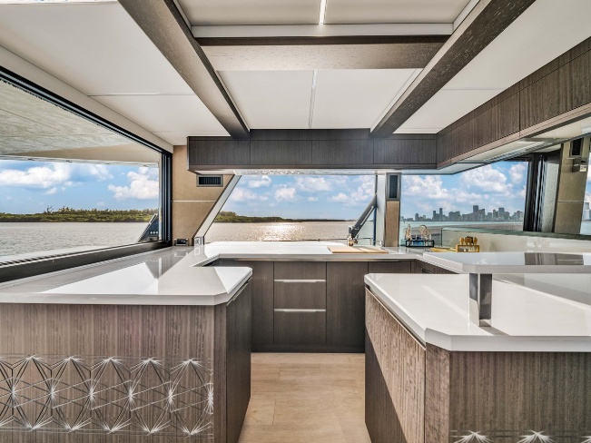 68' Galeon gallery image 7