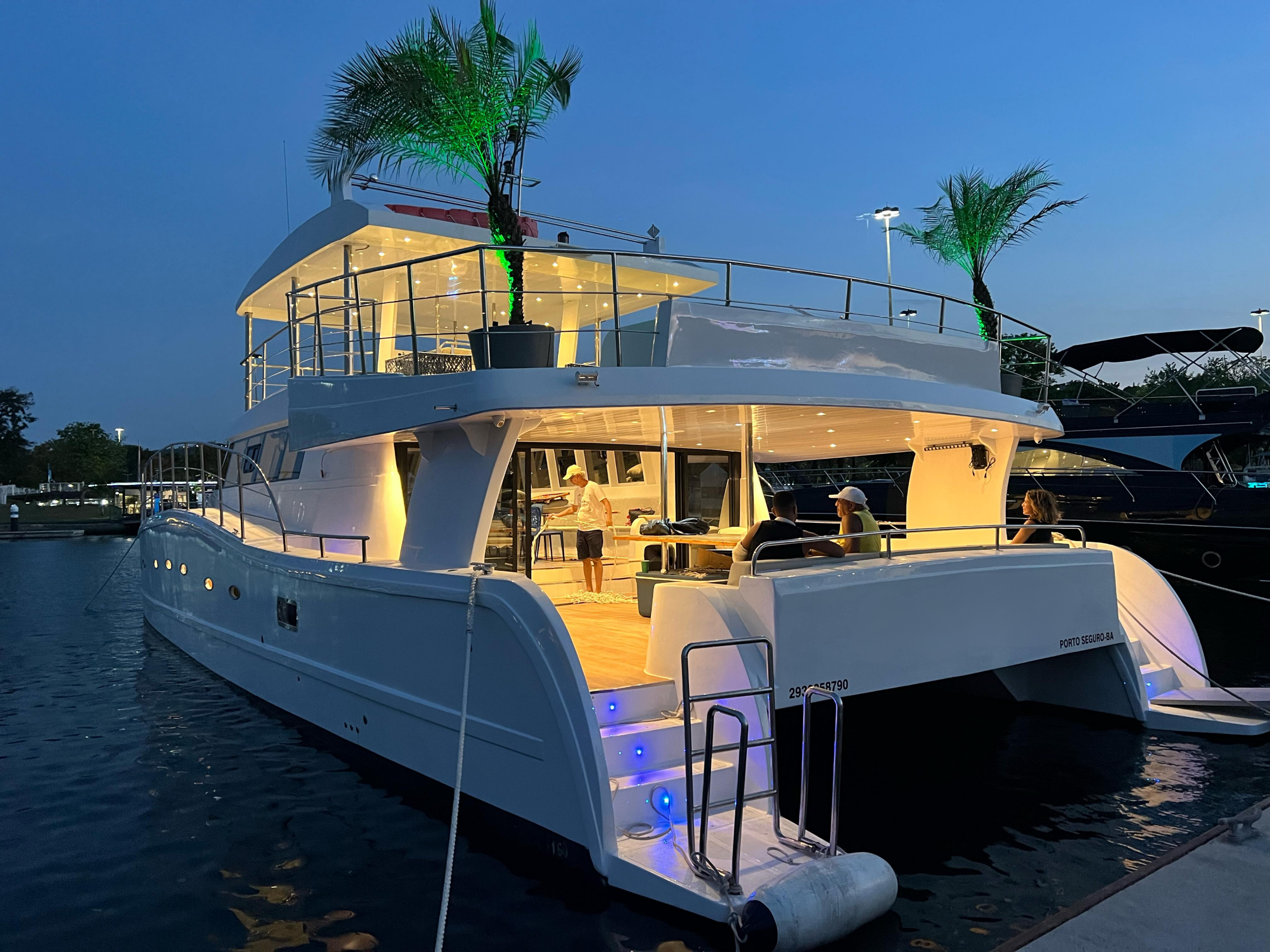 Catamarã 60 gallery image 2