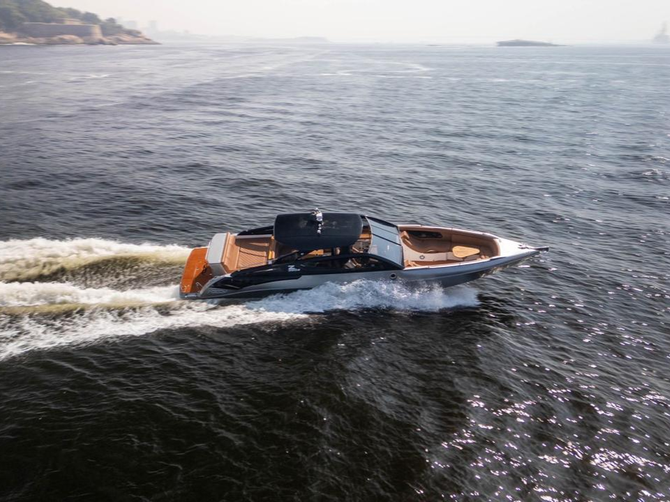 AZOV 380S gallery image 3