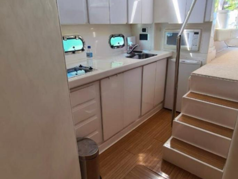 Intermarine 44 IB gallery image 6