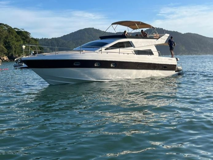 Intermarine 440 UB 440 Full