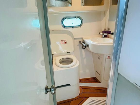 Intermarine 440 UB gallery image 9