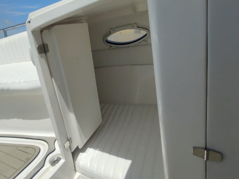 Lancha 32 Pés Pipa gallery image 6